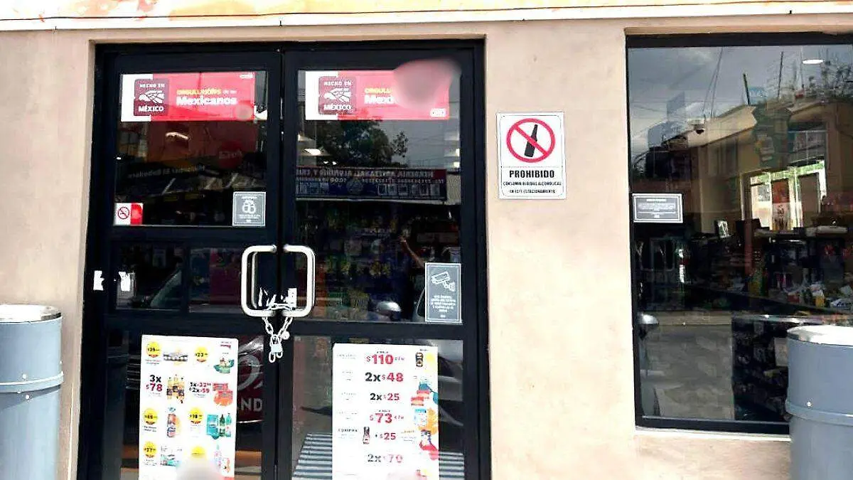 tienda de conveniencia clausurada huejutla