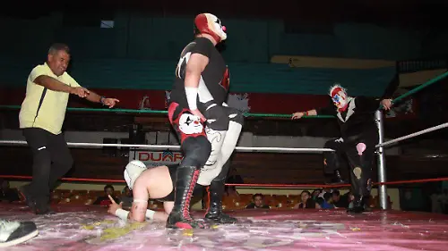 LUCHAS