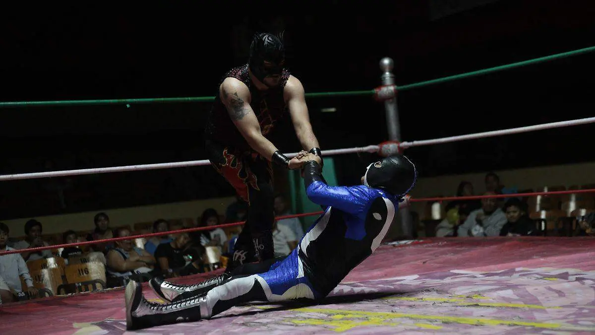 LUCHAS