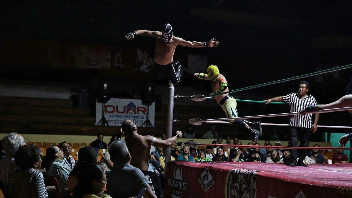 LUCHAS