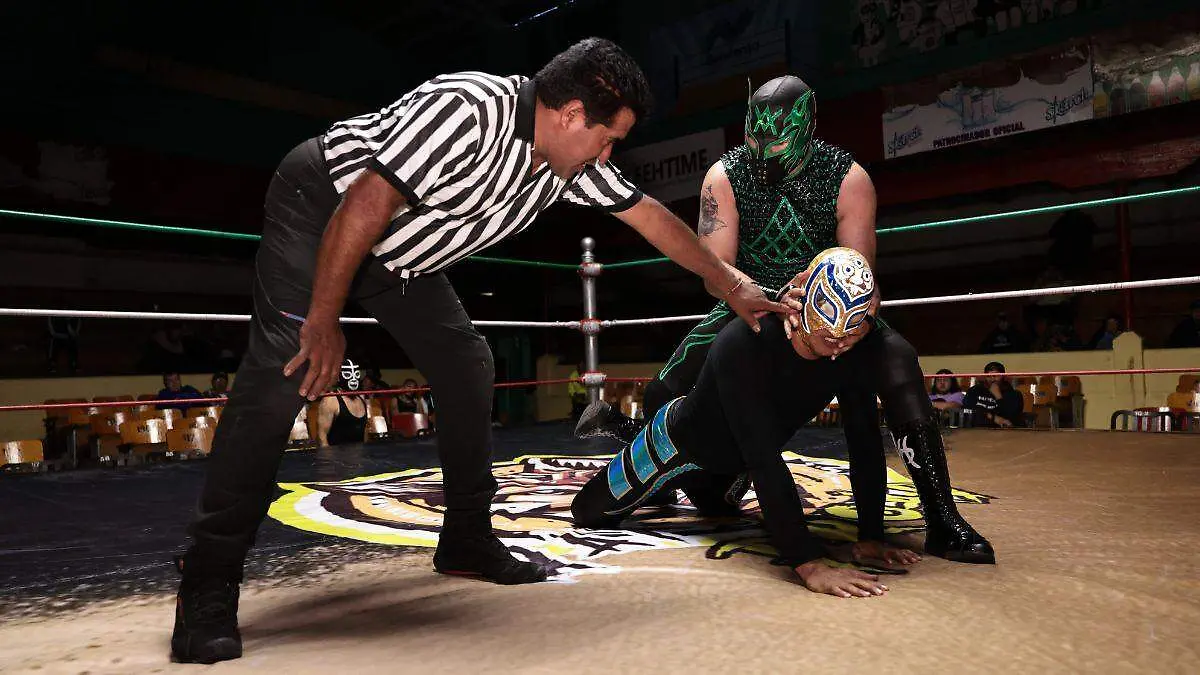 LUCHAS