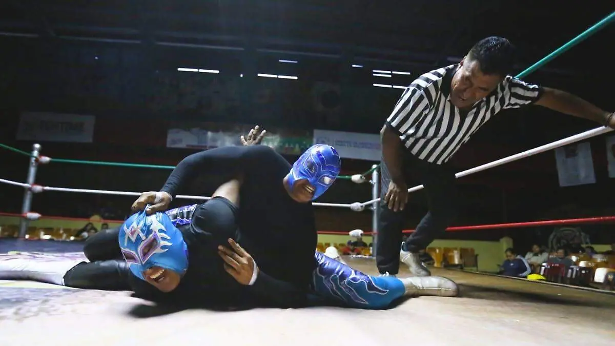 LUCHAS