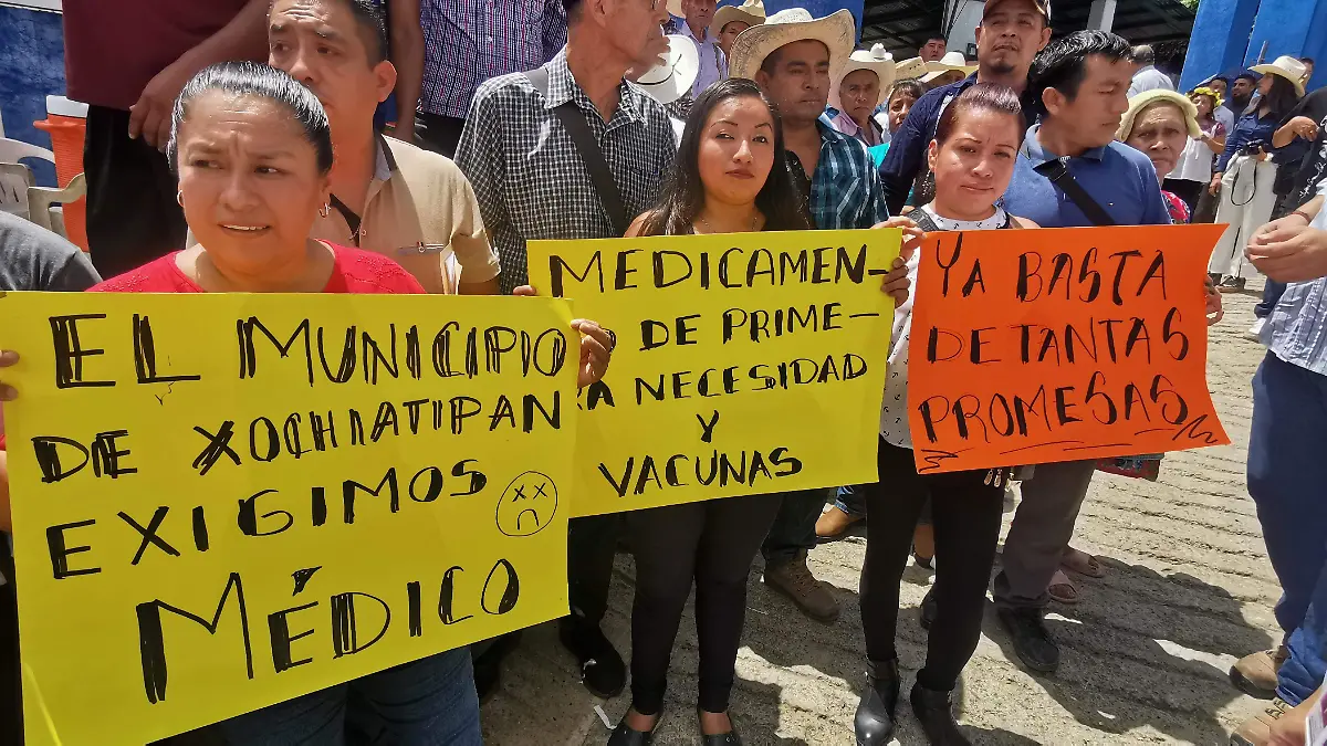 MÉDICOS XOCHIATIPAN 1