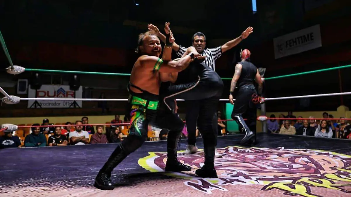 LUCHAS