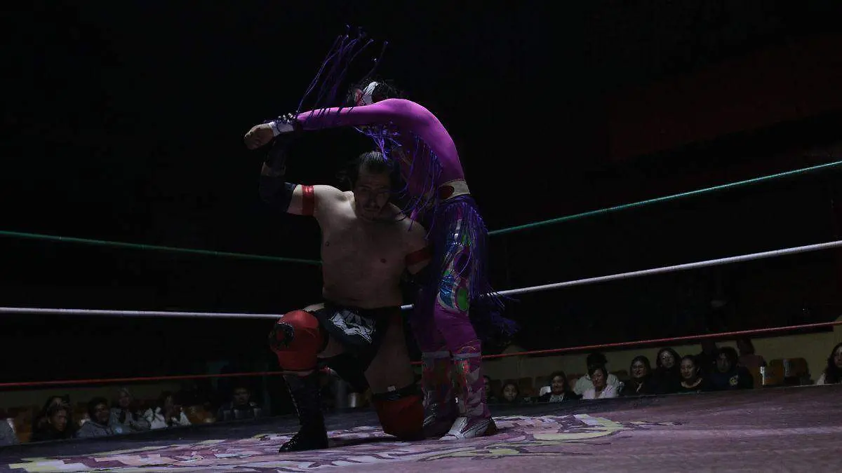 LUCHA LIBRE