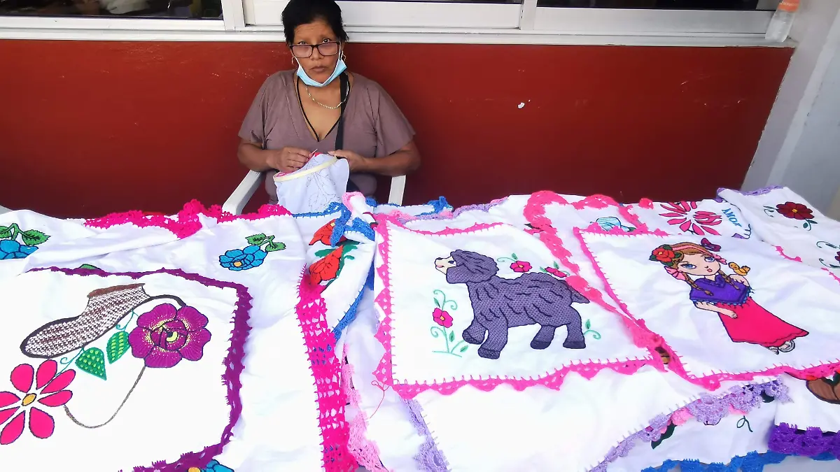 ARTESANA IXCATLÁN 1