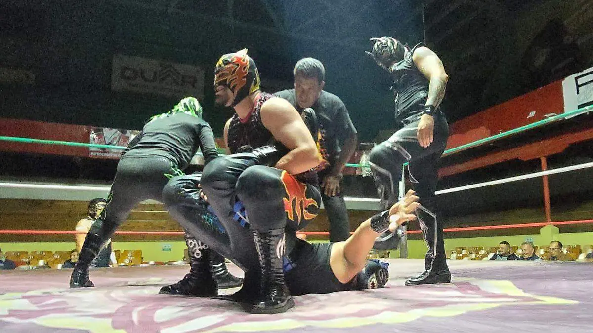 LUCHA LIBRE