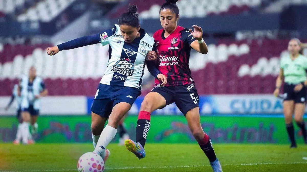 NATALIA MAULEÓN TUZAS