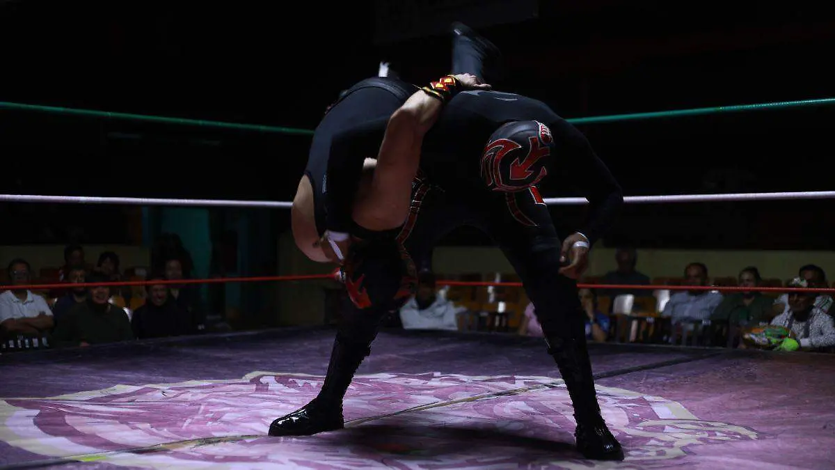 LUCHA LIBRE DESTRUCTOR