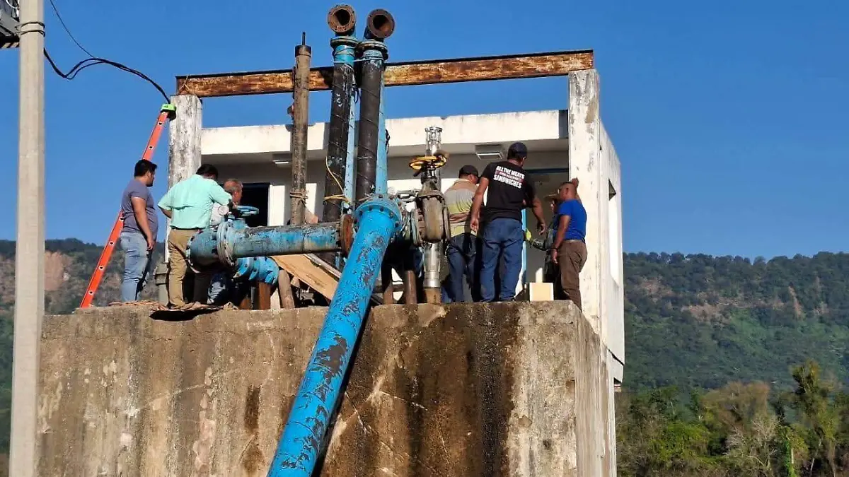 SIN AGUA ATLAPEXCO 11