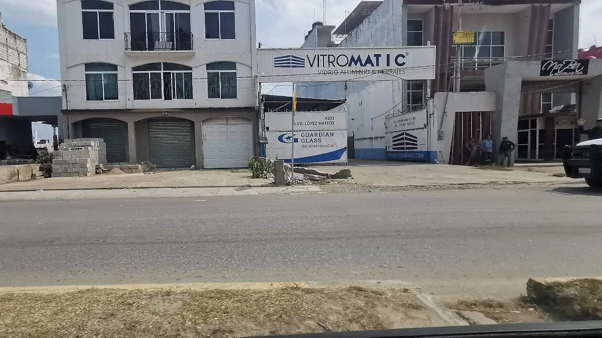 DESALOJAN NEGOCIOS 1