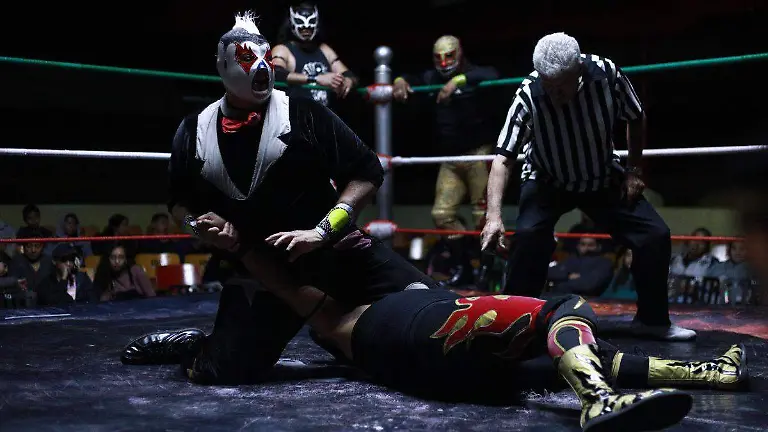 LUCHAS HENRY ARENA AFICIÓN