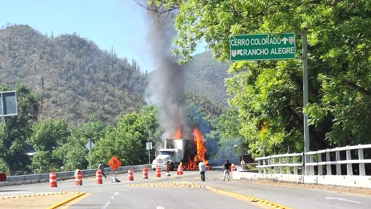 TRÁILER FEDERAL 1
