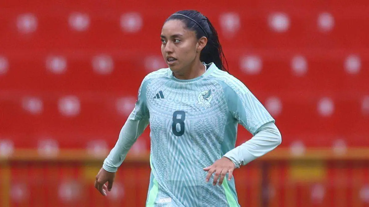 ABRIL FRAGOSO JUGADORA DE TUZAS