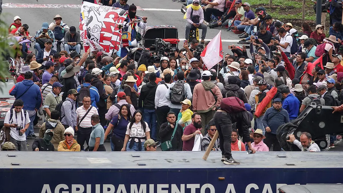 1085851_CNTE protesta Calz Tlalpan_impreso