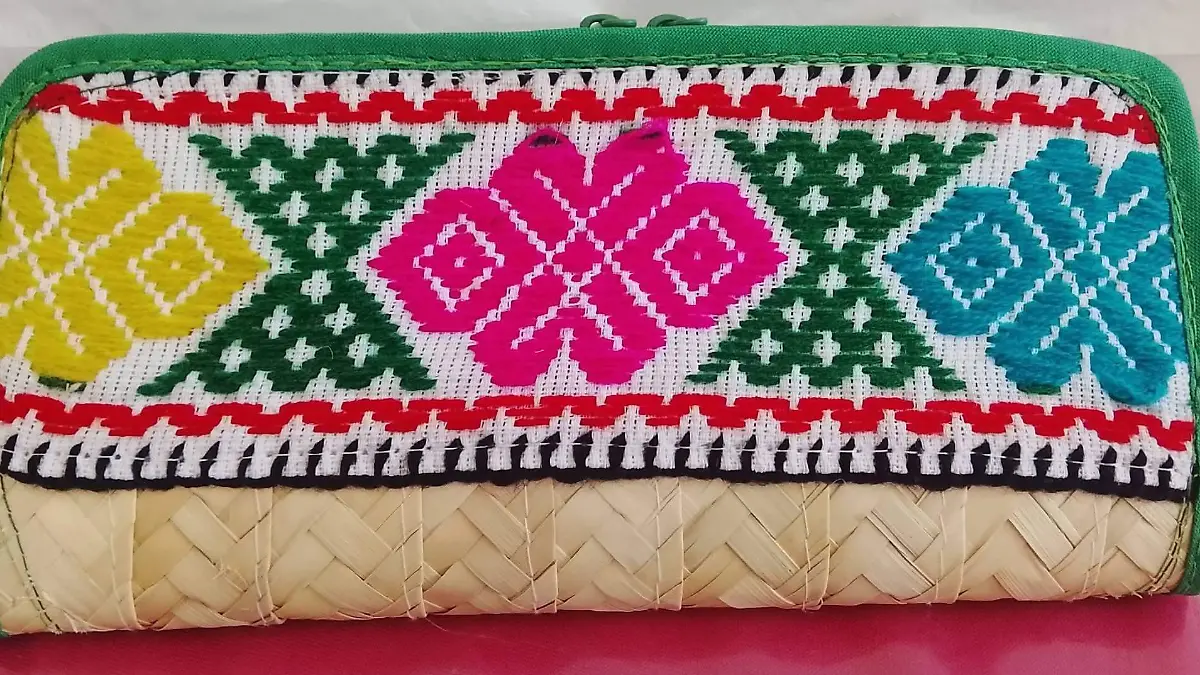 CARTERAS AETESANALES 1