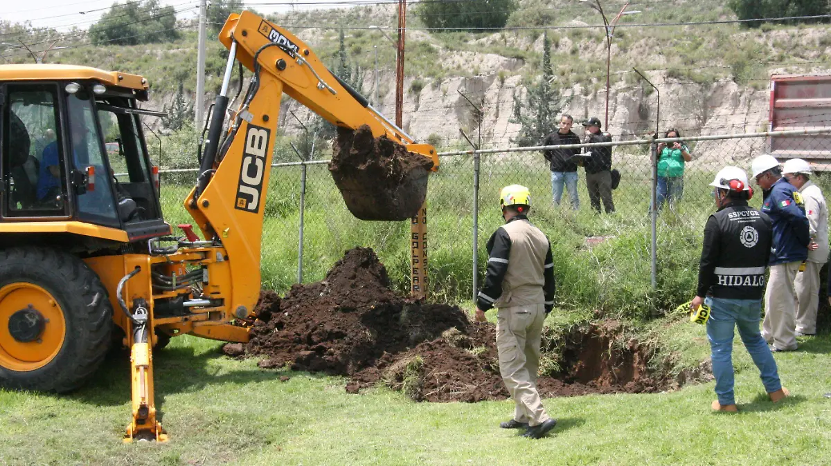 DESTRUCCION TUNEL F EDUARDO D L VEGA (37)
