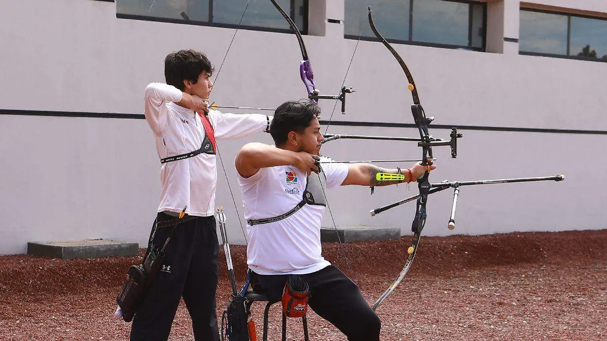 LUIS LUNA PARAATLETA DE TIRO CON ARCO