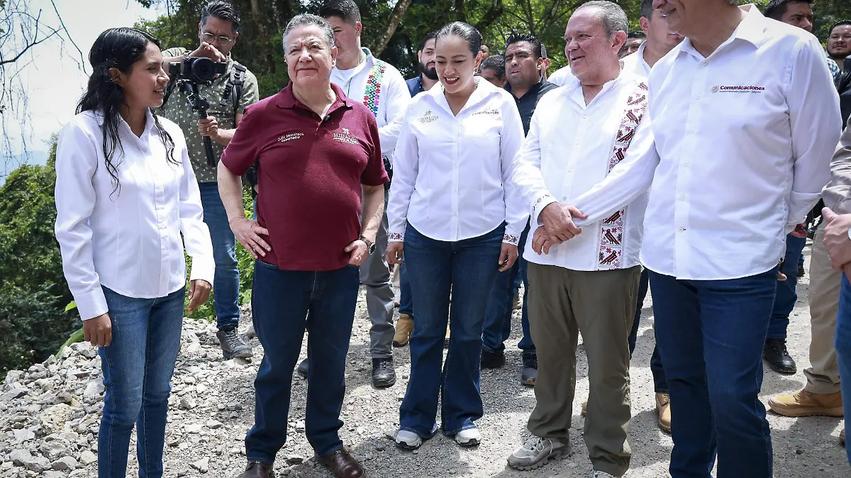 GOBERNADOR RUTAS DE RECONSTRUCCIÓN