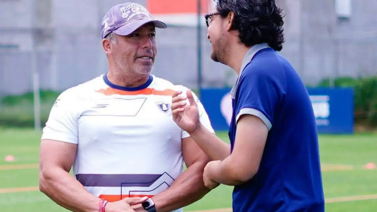 ÓSCAR TORRES TÉCNICO DE PACHUCA