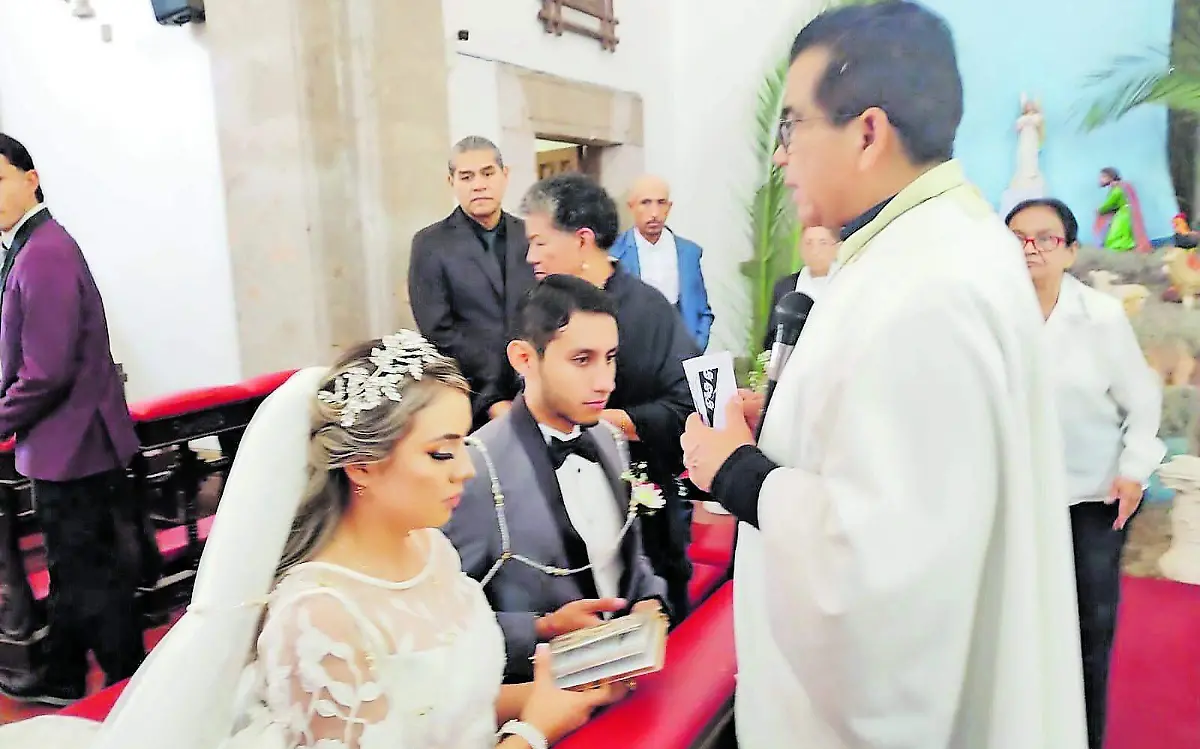 Silvia-Guadalupe-y-Juan-Yael  (1)