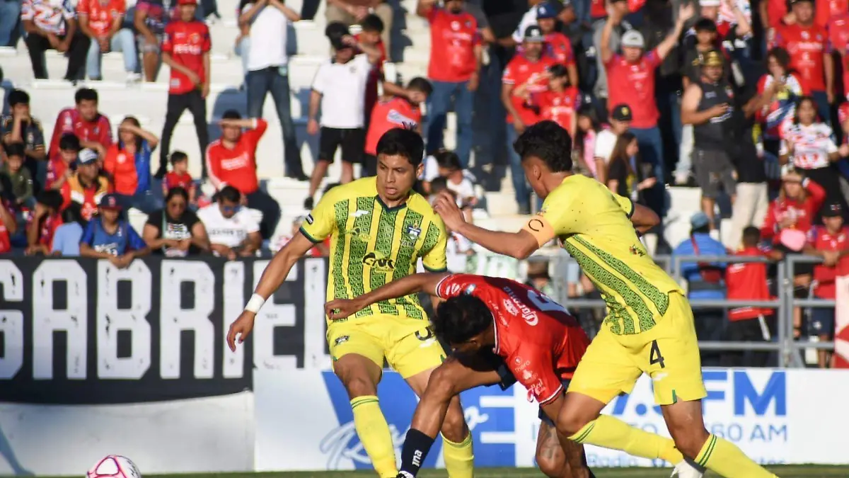Alcanzan a la Trinca Fresera en la Jornada 6 de la Liga Premier (14)