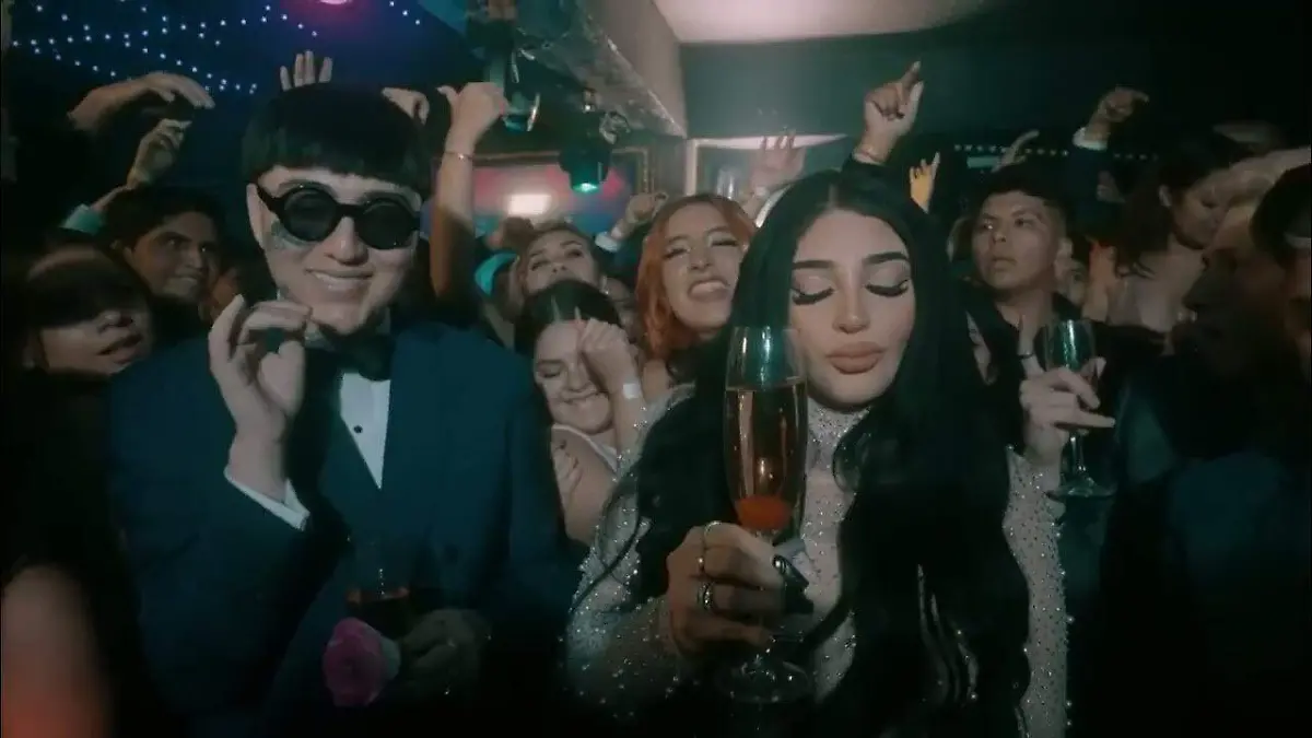 Reggaeton-Champagne (2)