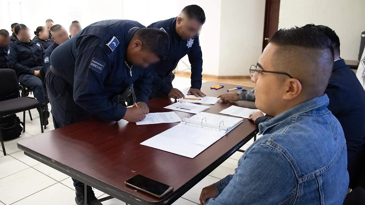 Firmando-relación