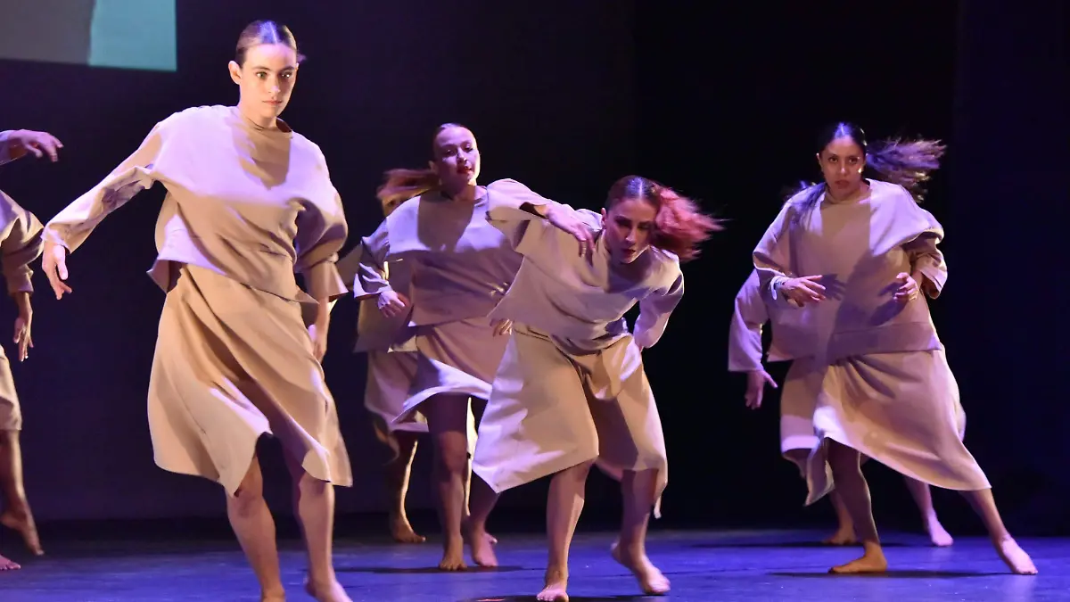 DIALOGOS CON MOVIMIENTO (8)