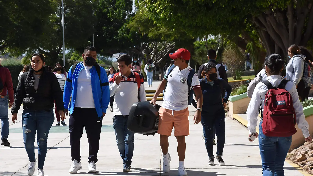 CARRERAS DEL FUTURO -JESUS GTZ-EL SOL DE IRAPUATO (3)