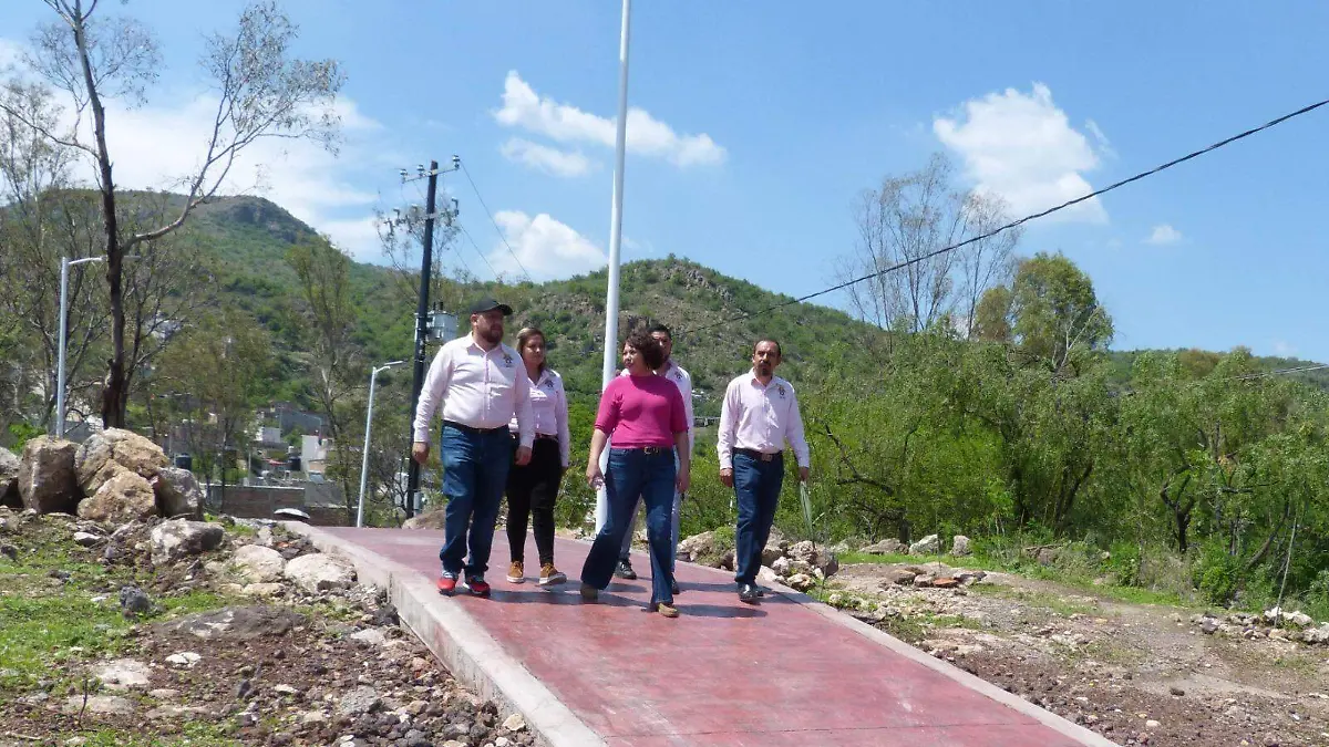 921fdaa5-f0ca-497b-9845-4b54e0dd3cfd