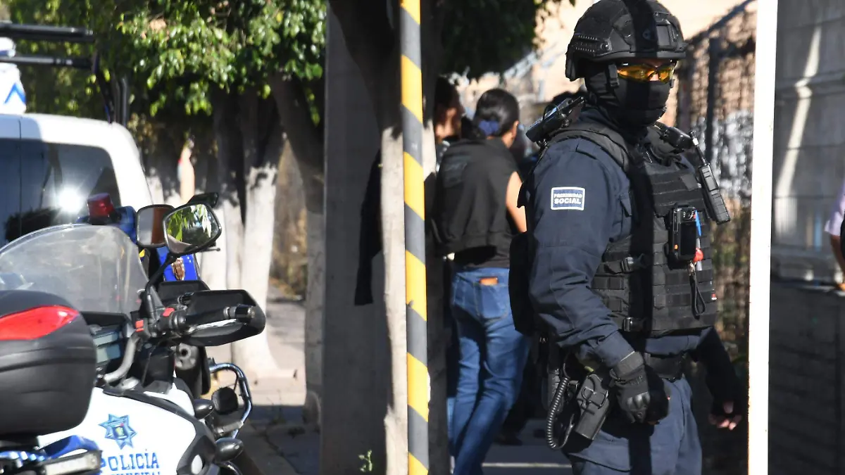 SEGURIDAD PUBLICA (16)