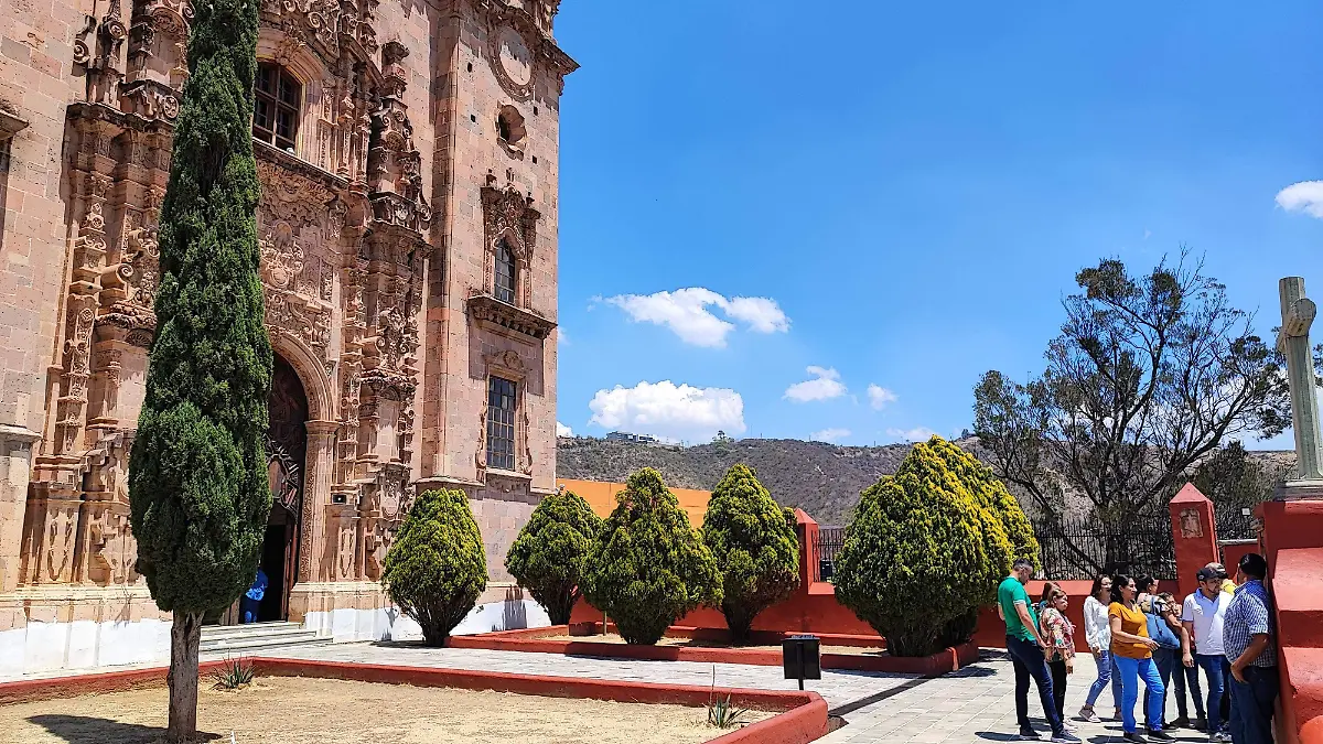 La-construcción-del-templo