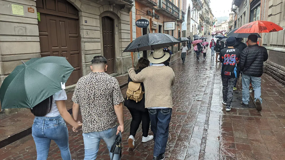 LLEGAN LLUVIAS AL SURESTE Y NORESTE DEL ESTADO(1)