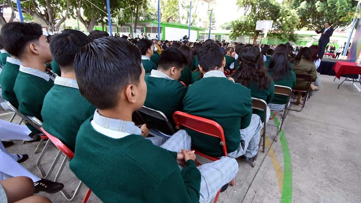Se-presenta-iniciativa