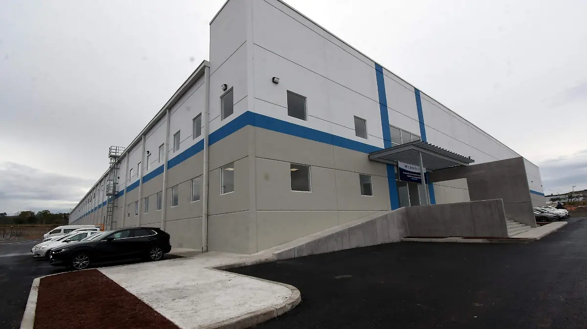 Inauguran-nueva-planta 