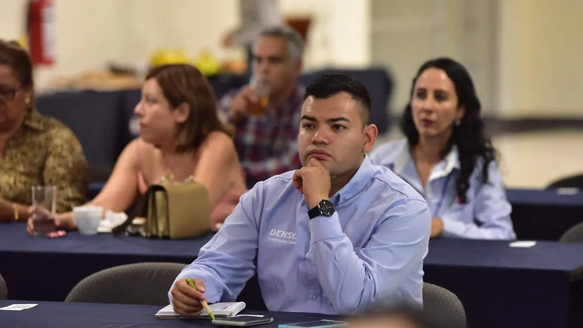 Fue-constituido-de-distintas-okokok 