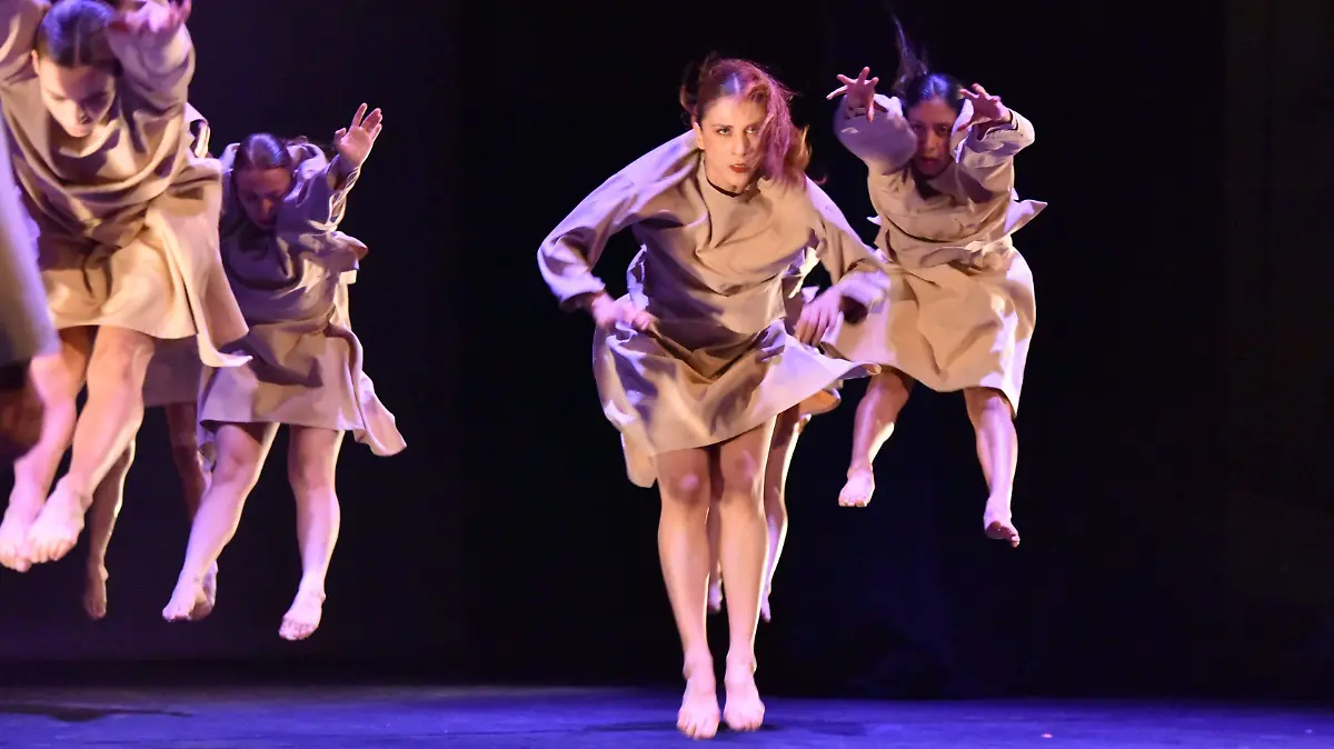 DIALOGOS CON MOVIMIENTO (7)