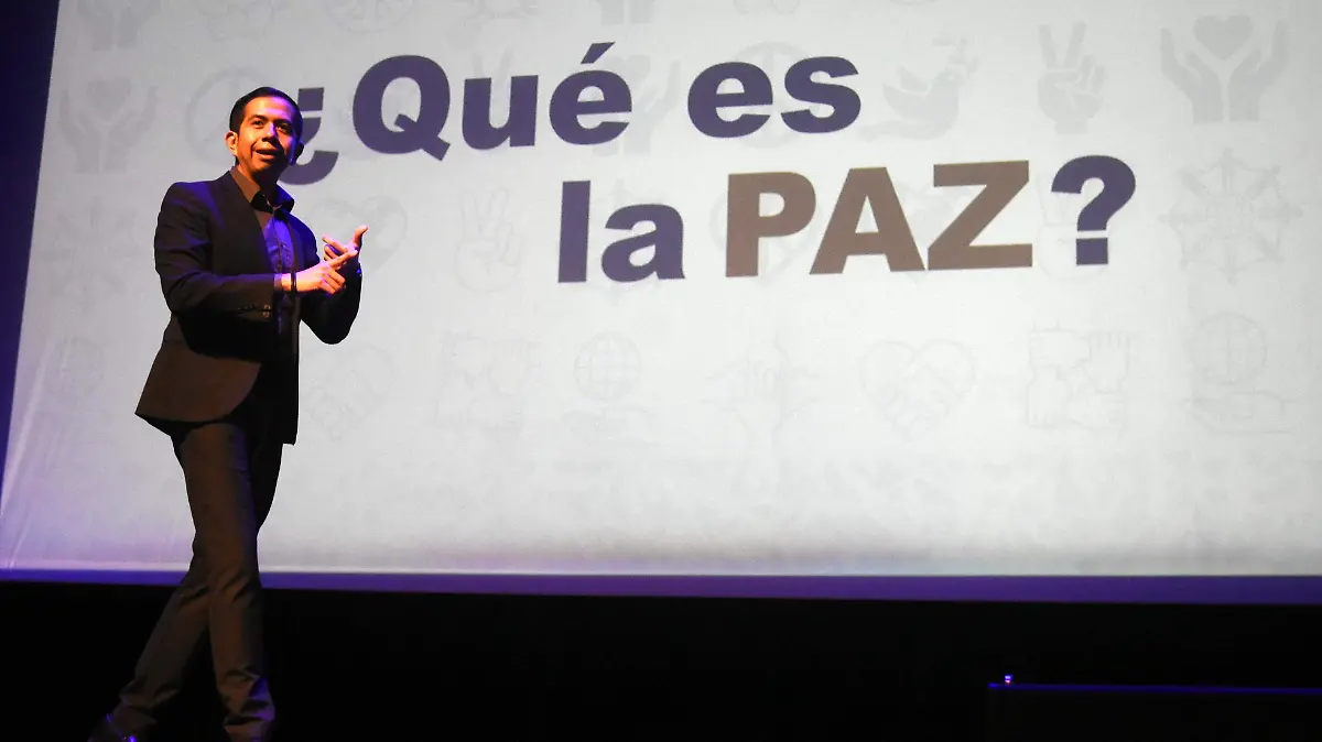 CHARLA A PROPOSITO DE LA EXPOSICION TUNEL DE LA PAZ JESUS GTZ EL SOL DE IRAPUATO (8)