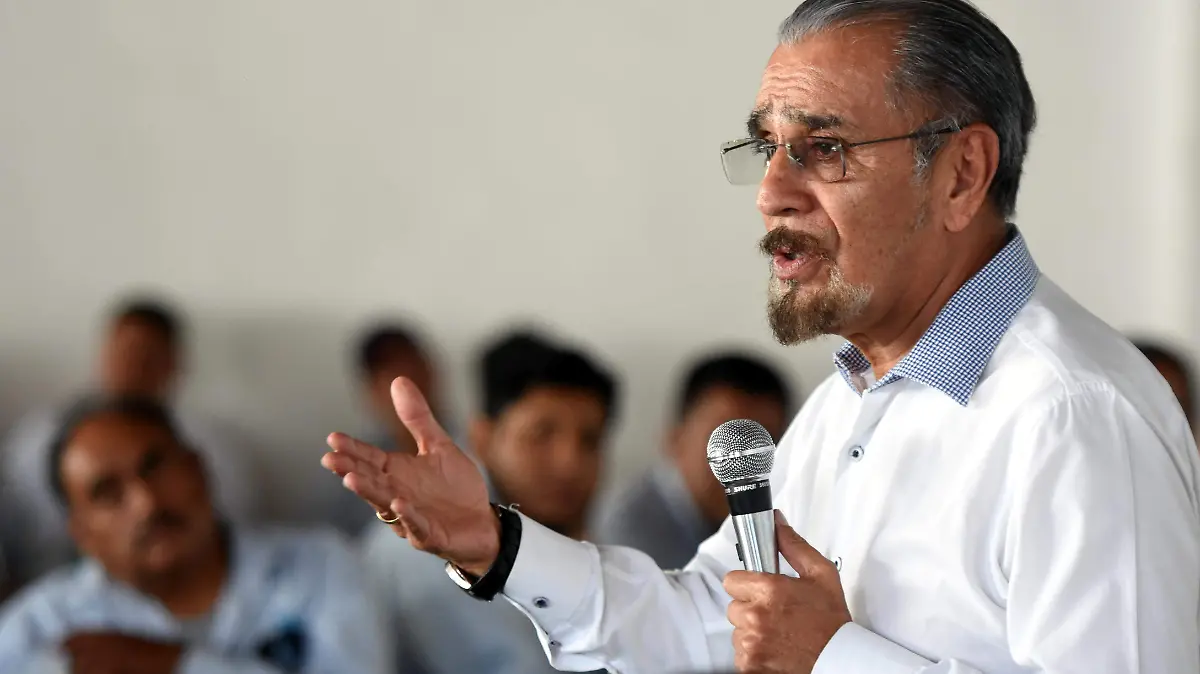 LIDER SINDICAL TELEFONISTA FRANCISCO HERNANDEZ .JESUS GTZ EL SOL DE IRAPUATO (1)