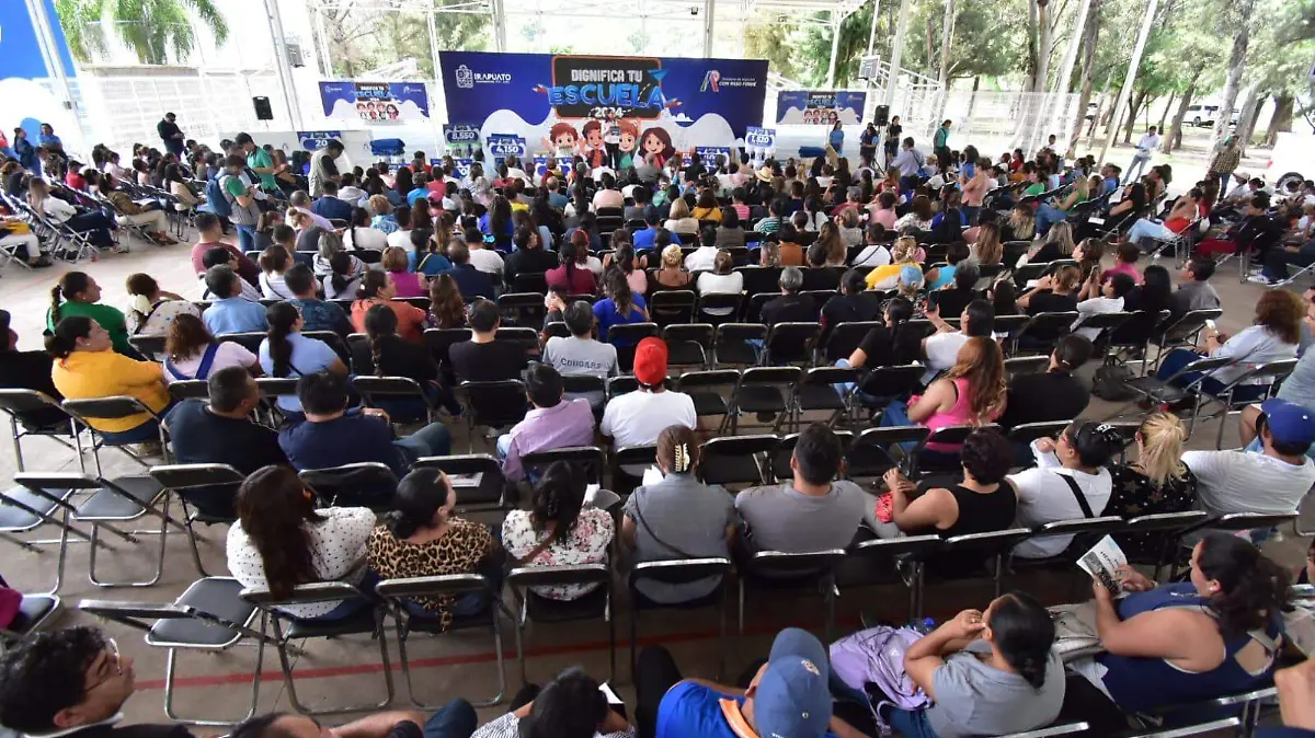 Dignificarán escuelas de Irapuato (4)