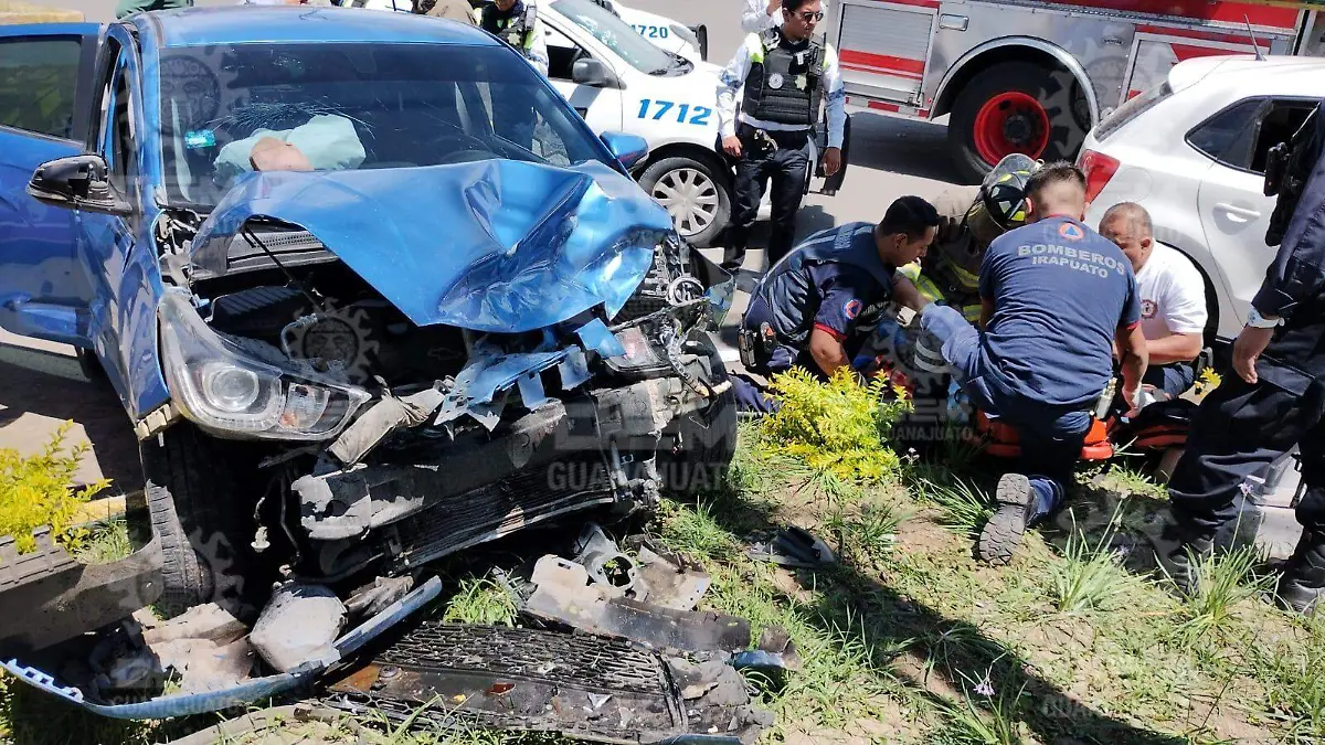 ¡Cruce peligroso! se registran dos accidentes en menos de dos horas en Irapuato (1)