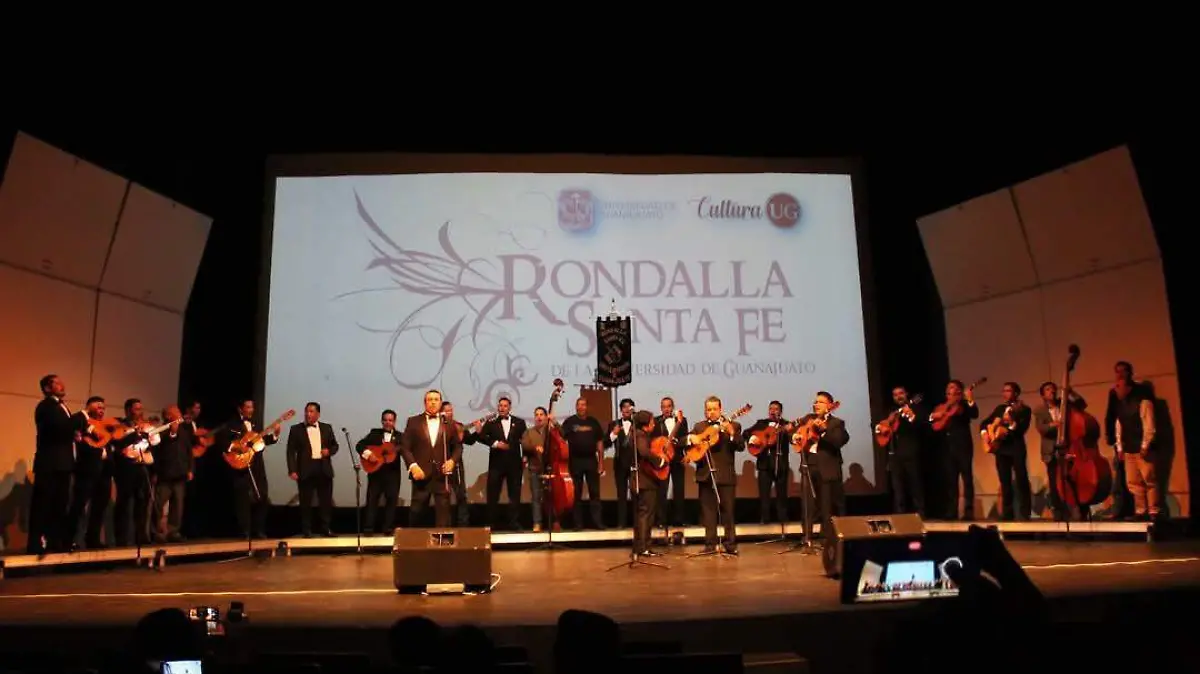Celebra Rondalla Santa Fe de Guanajuato su 53 aniversario 
