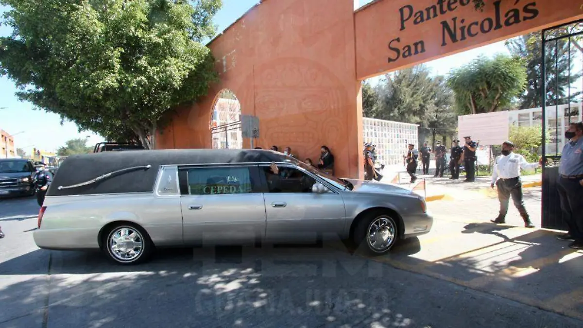 09eb08a4-9d4c-43a4-b17a-64a3de862368