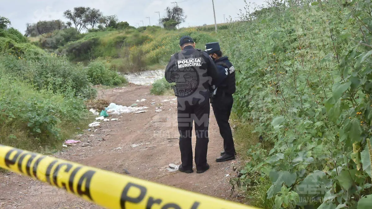 Hallan-cuerpo-semidesnudo-en-camino-terracero  (2)