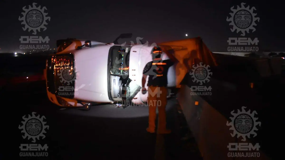 Vuelca-tráiler  (2)