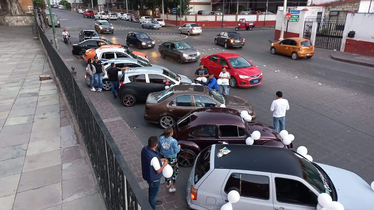 4fce7177-59b4-4bf6-ae23-e7ad7650ee27