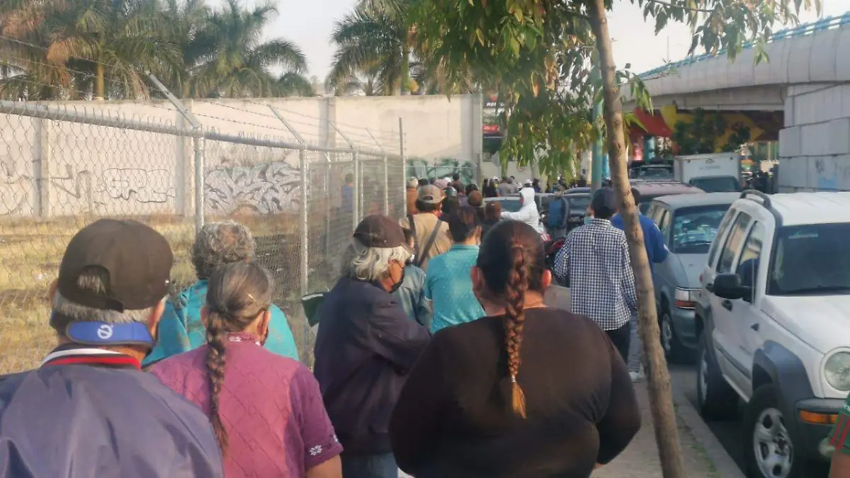 Confusión entre ciudadanos que esperan vacuna anti coronavirus  (1)