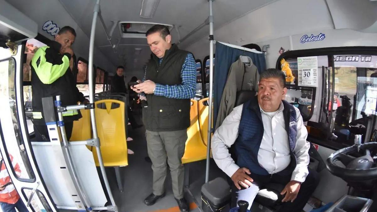 Guanajuato Penas hasta de 2 años de cárcel a transportistas acosadores-foto Crescencio Torres (1)