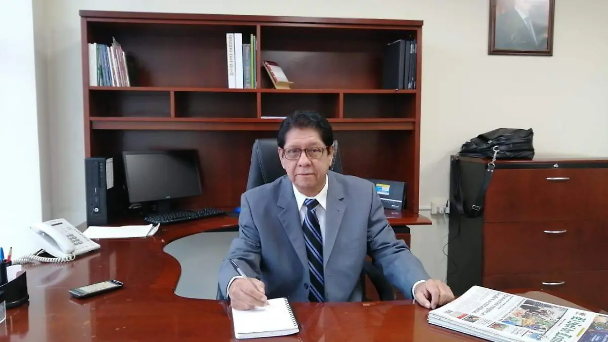 Luis-Alberto-Reyes-destacado-periodista  (2)